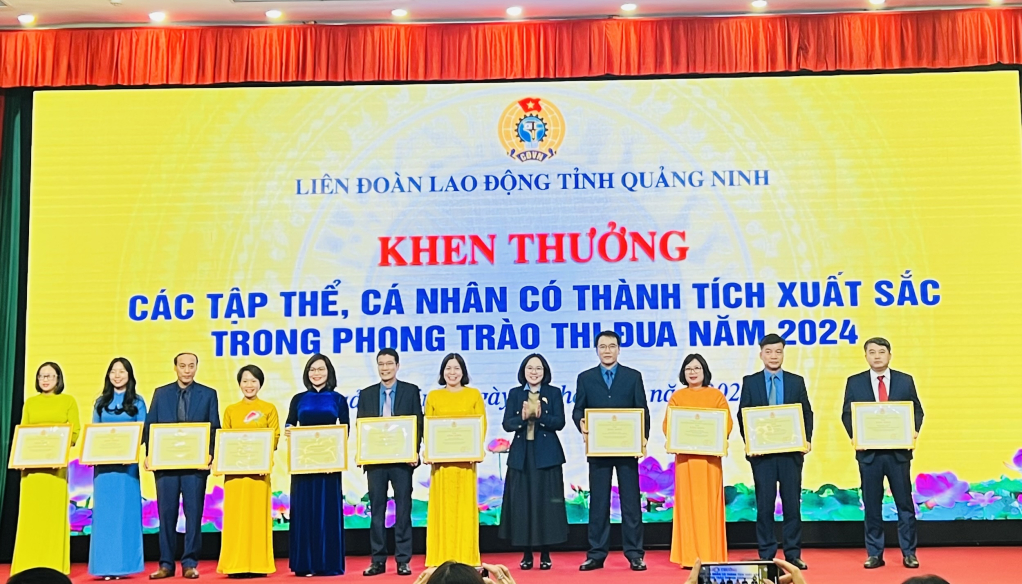 2298223_cac_ca_nhan_co_thanh_tich_xuat_sac_duoc_tang_bang_khen_cua_ldld_tinh_16533930
